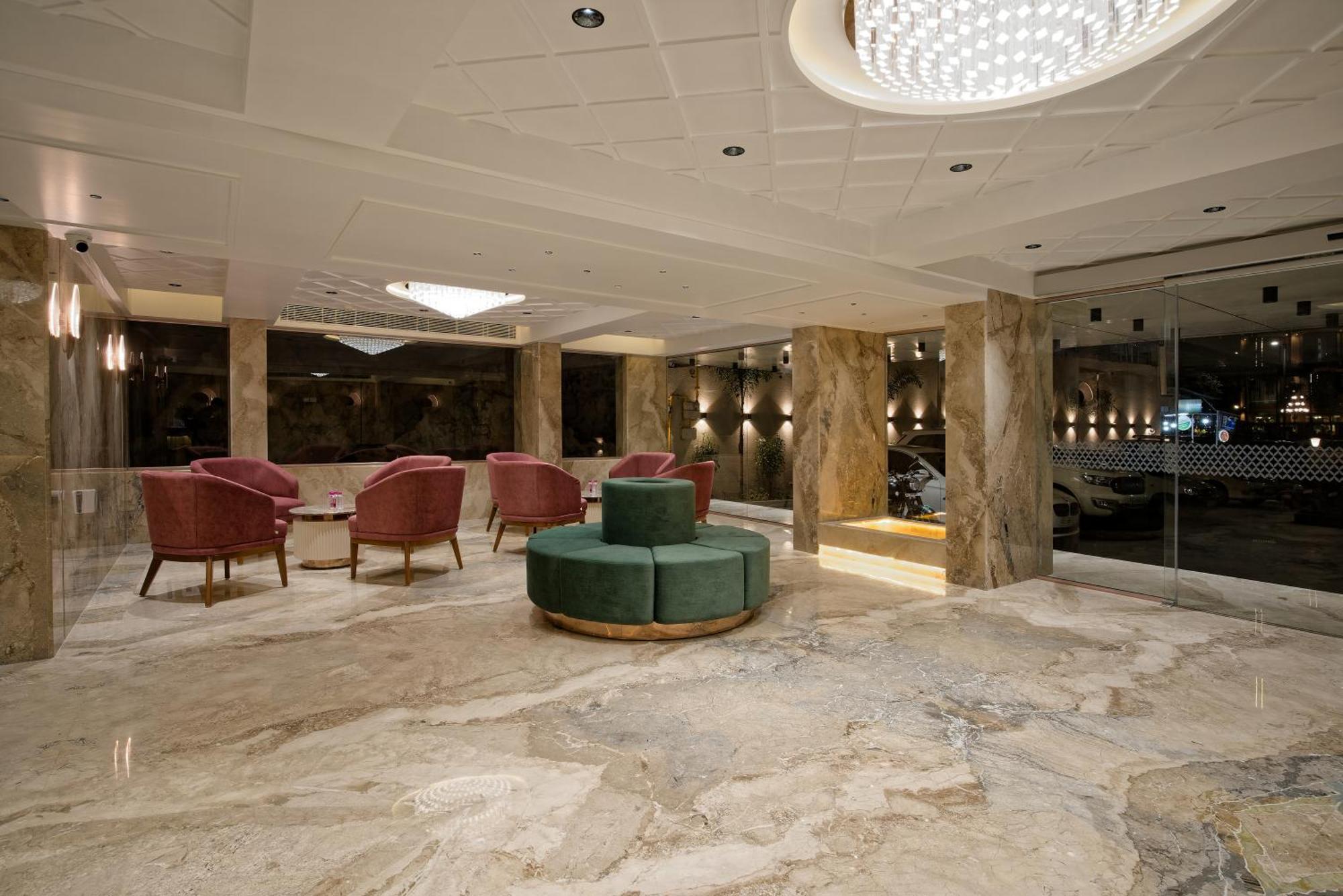 Hotel Golden Plaza Ahmadábád Exteriér fotografie